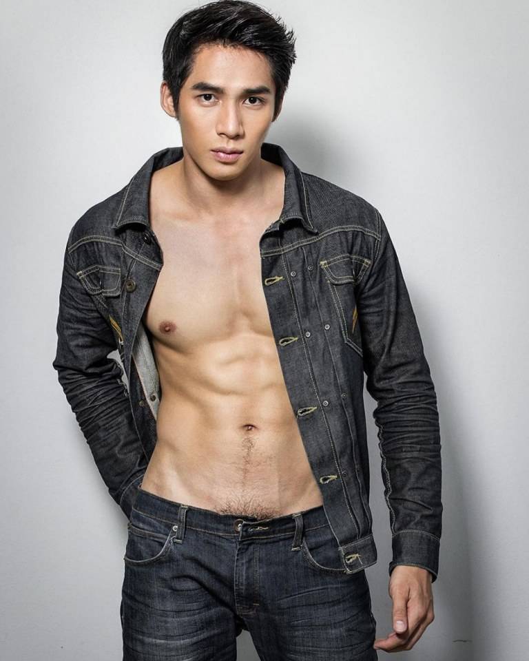 ชอบดูดดดชาย