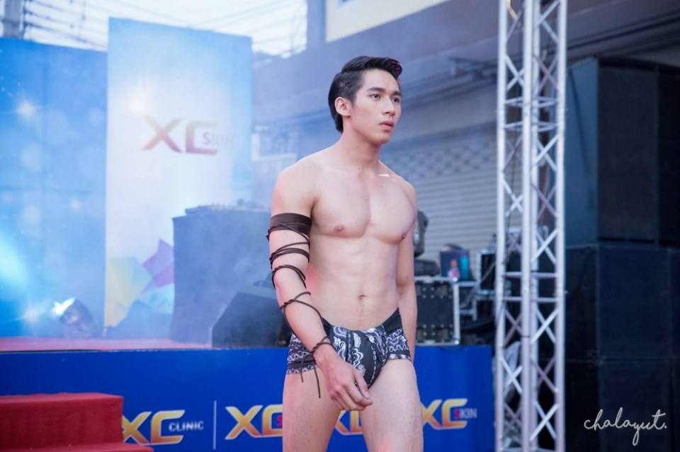 ชอบดูดดดชาย