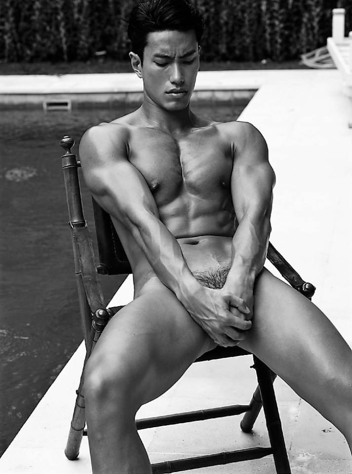 hot male 513 (18+)
