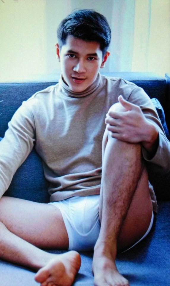 hot male 513 (18+)
