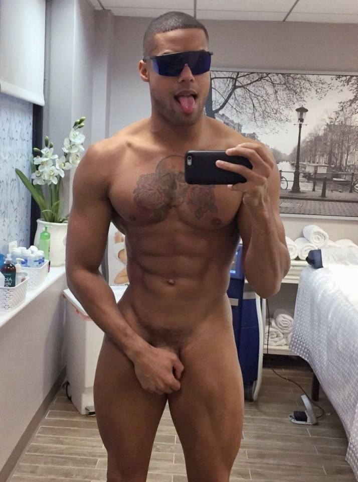 hot male 514 (18+)