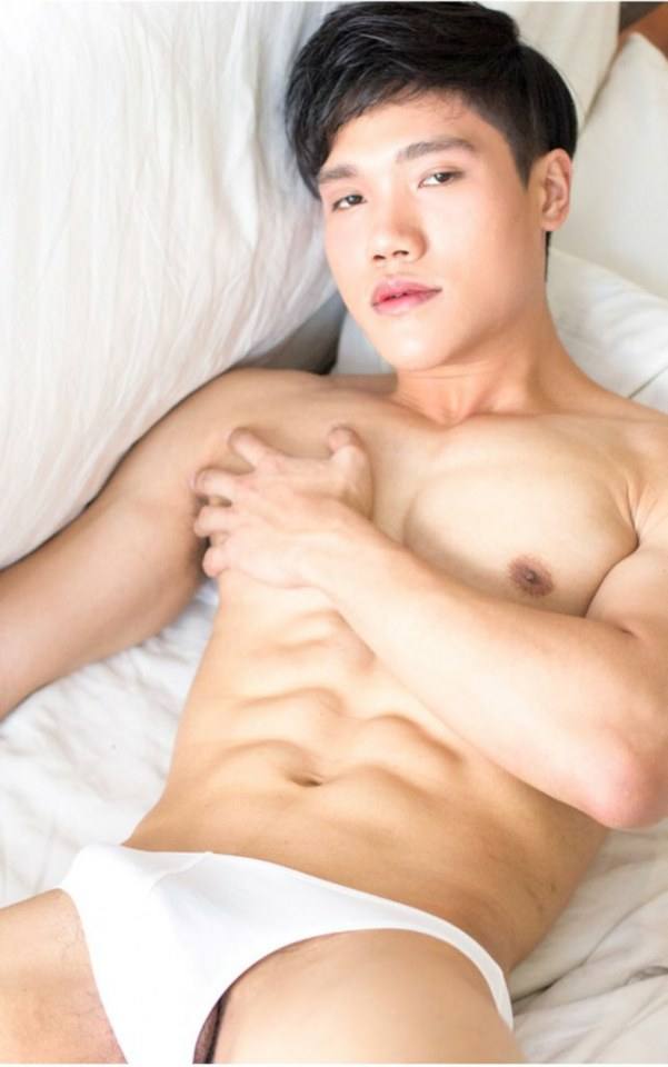 hot male 514 (18+)