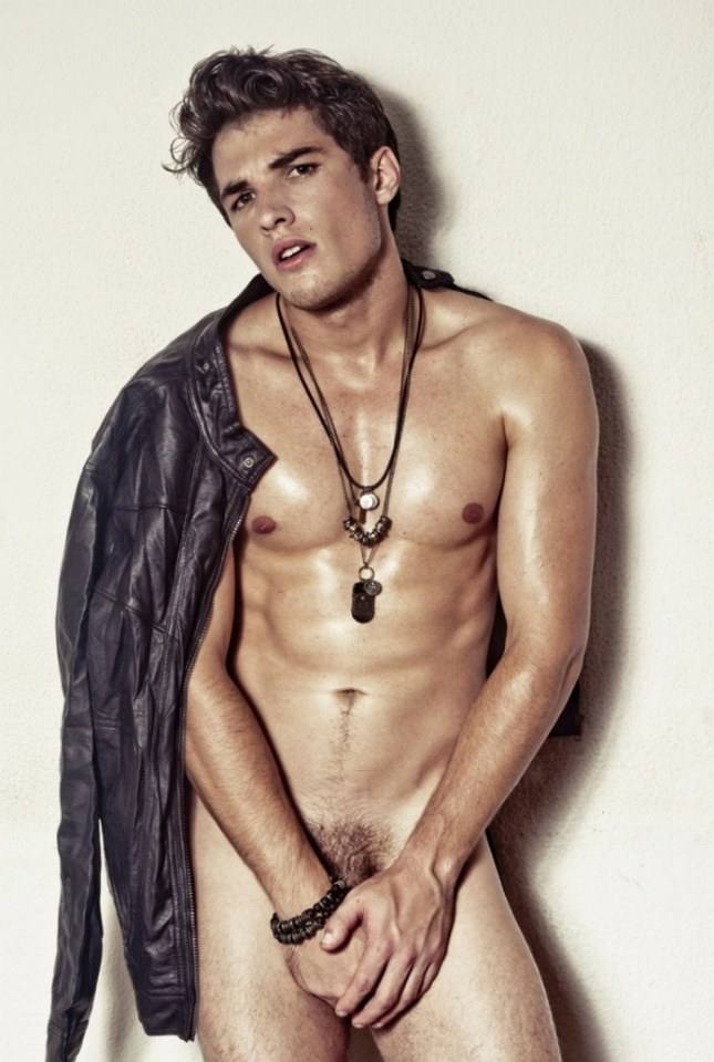 hot male 518 (18+)