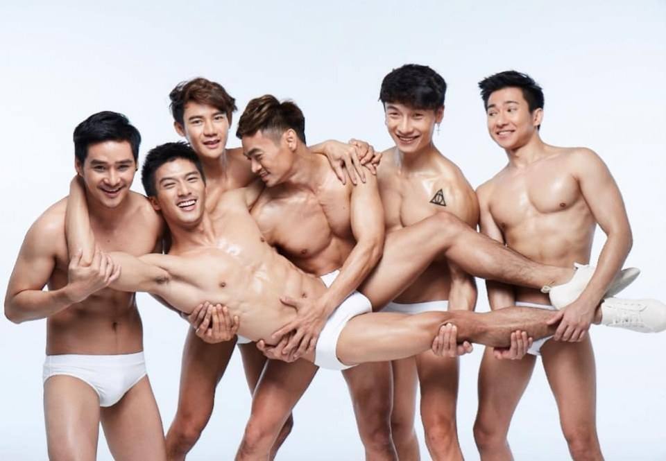 hot male 518 (18+)