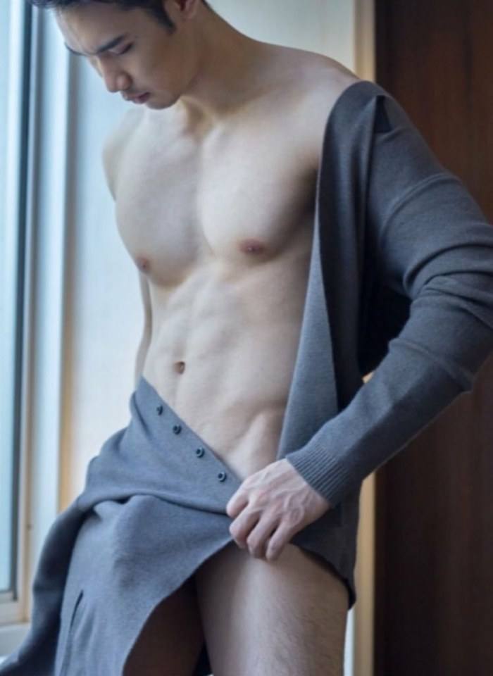 hot male 519 (18+)