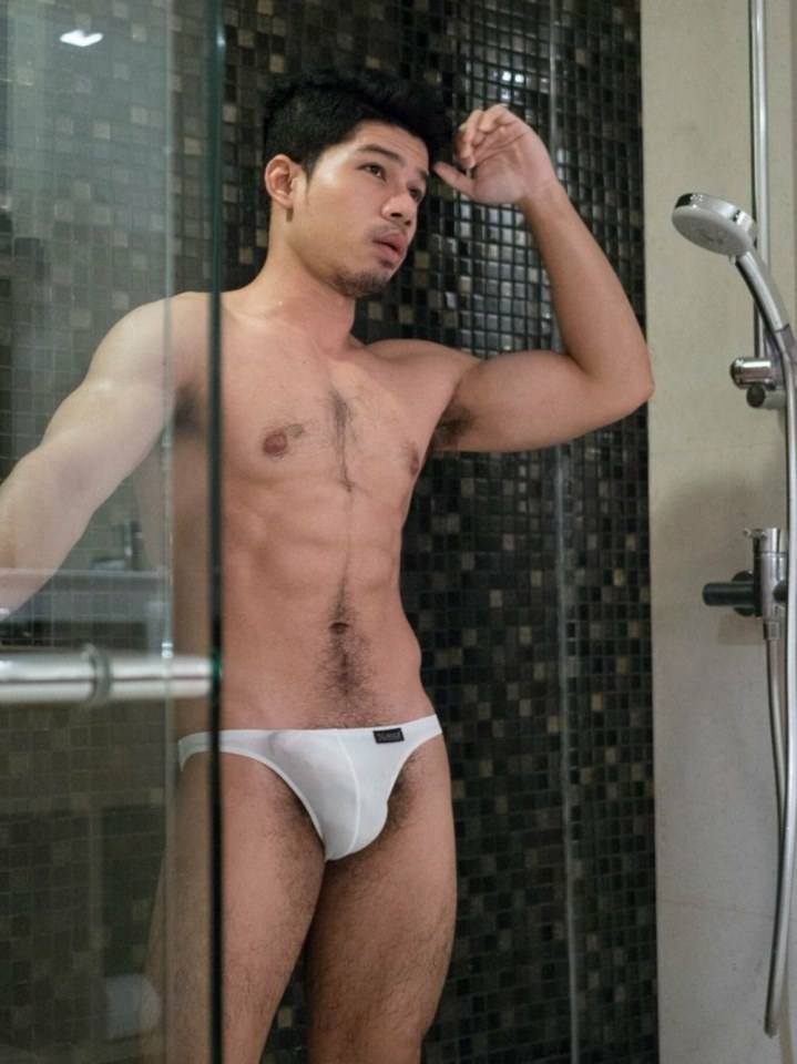 hot male 519 (18+)