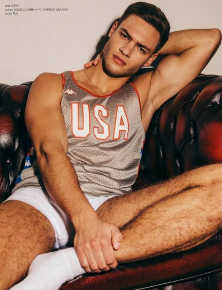 hot male 519 (18+)