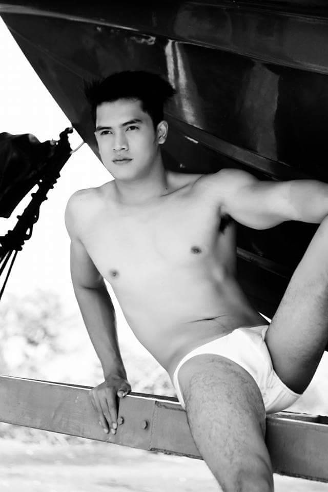 hot male 520 (18+)