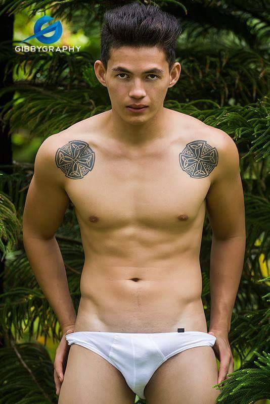 hot male 520 (18+)