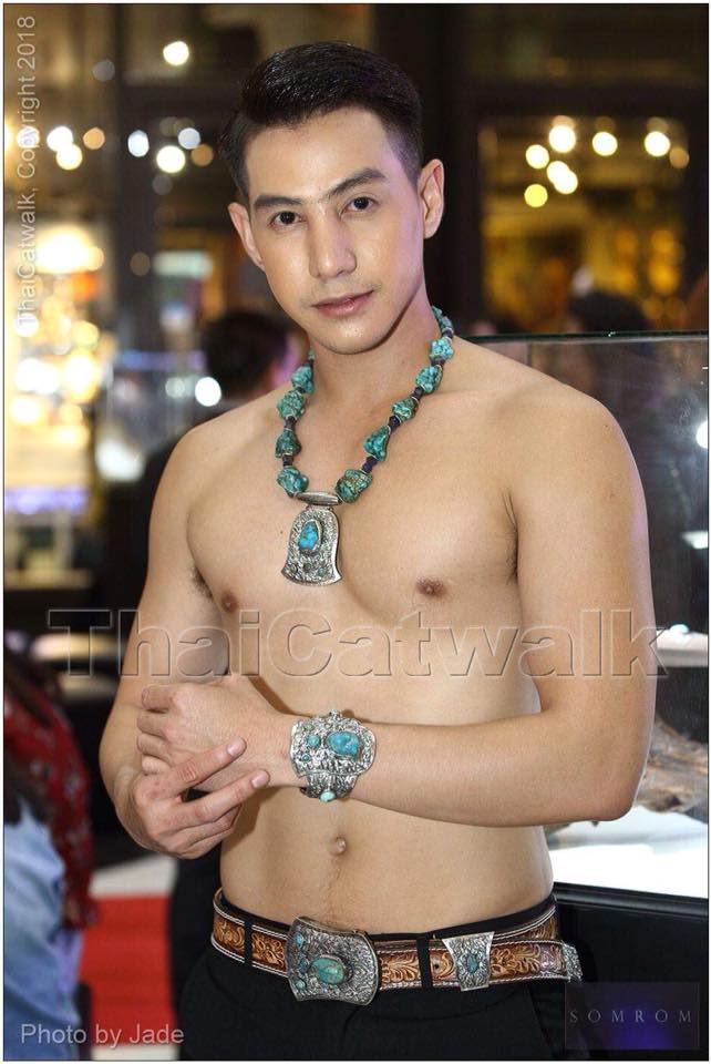 มิวสิค หนุ่มหน้าหวาน แต่งานดีอยู่