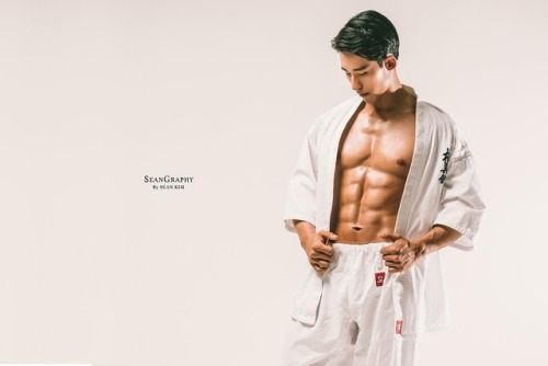 ถอดโชว์เรือนร่าง 2138