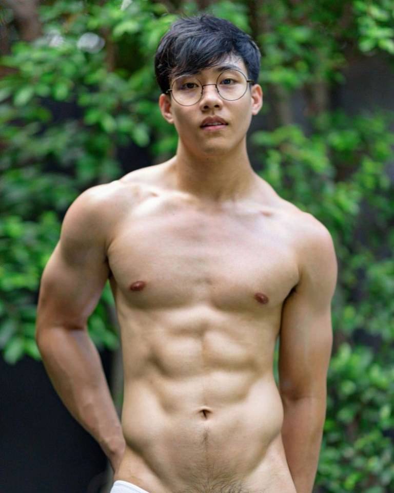 ถอดโชว์เรือนร่าง 2138