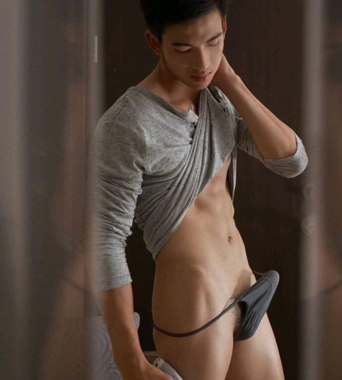 ถอดโชว์เรือนร่าง 2138