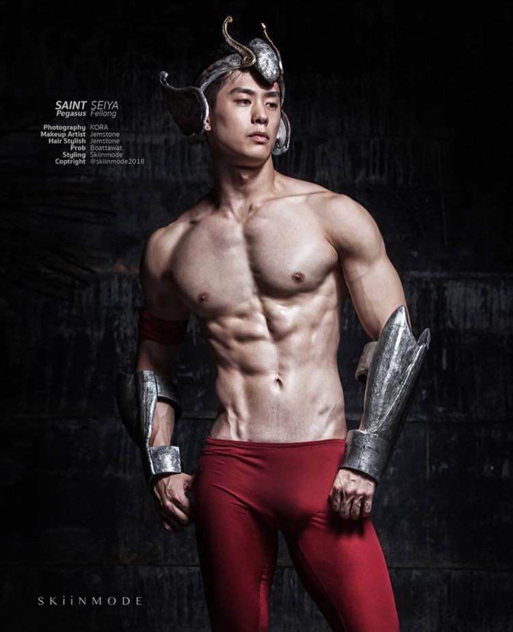ส่องนายแบบ ๘