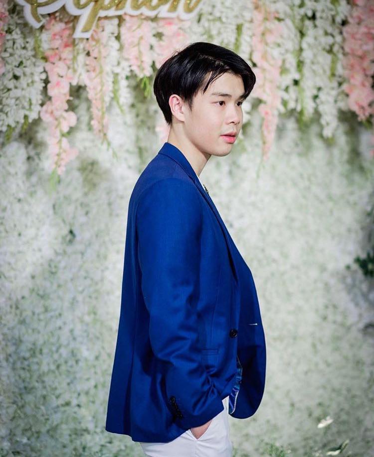 กรุบกริบ ครองโลก(&hearts;&epsilon; &hearts; )♡ 100