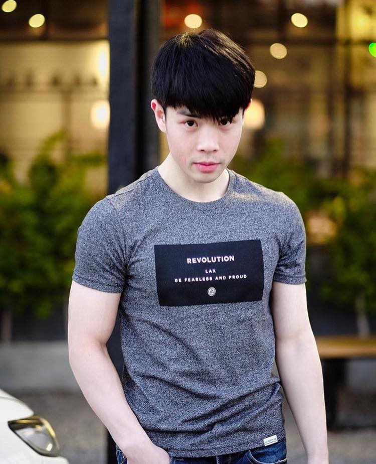 กรุบกริบ ครองโลก(&hearts;&epsilon; &hearts; )♡ 100