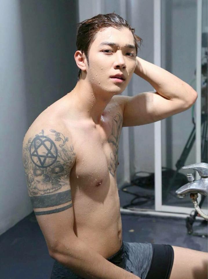 ดูดนมดารา