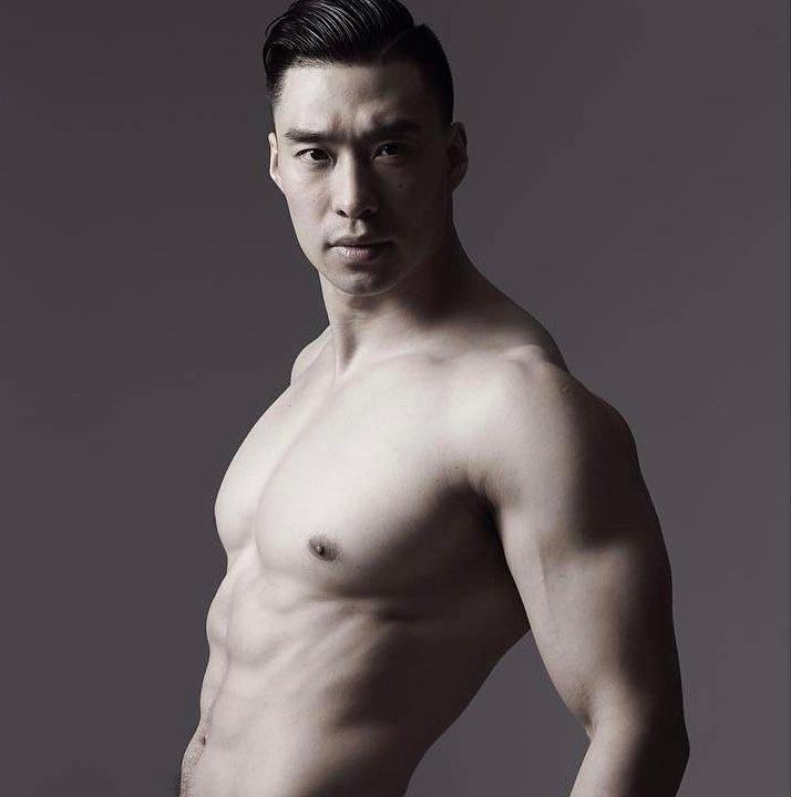 ดูดนมดารา
