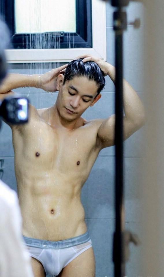 hot male 524 (18+)