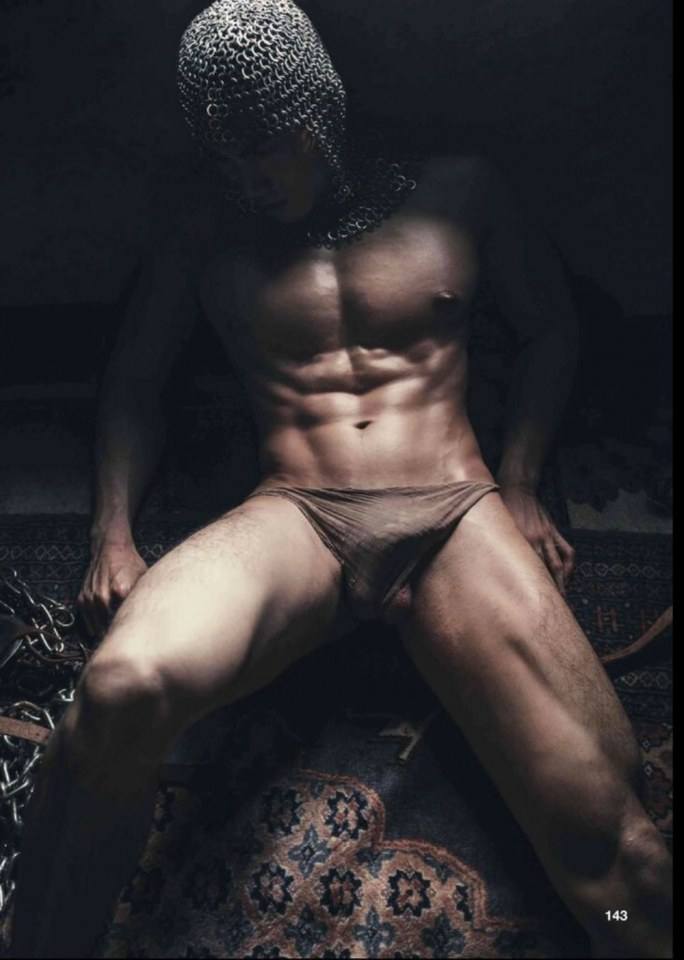 hot male 525 (18+)