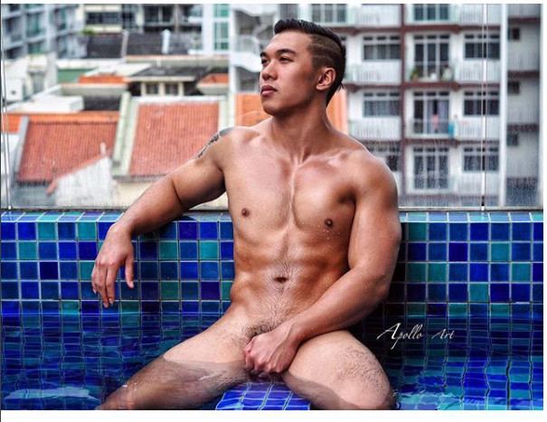 hot male 525 (18+)
