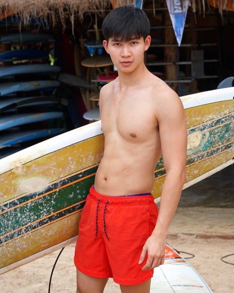 หนุ่มๆ น่ารัก
