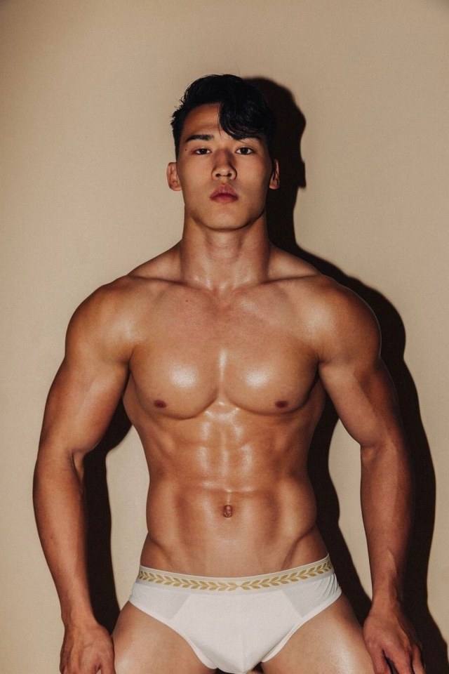 Hot guy in underwear 327