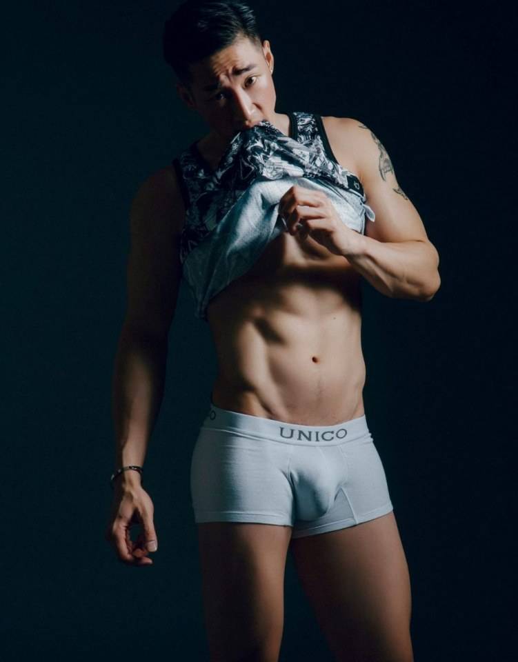 Hot guy in underwear 327