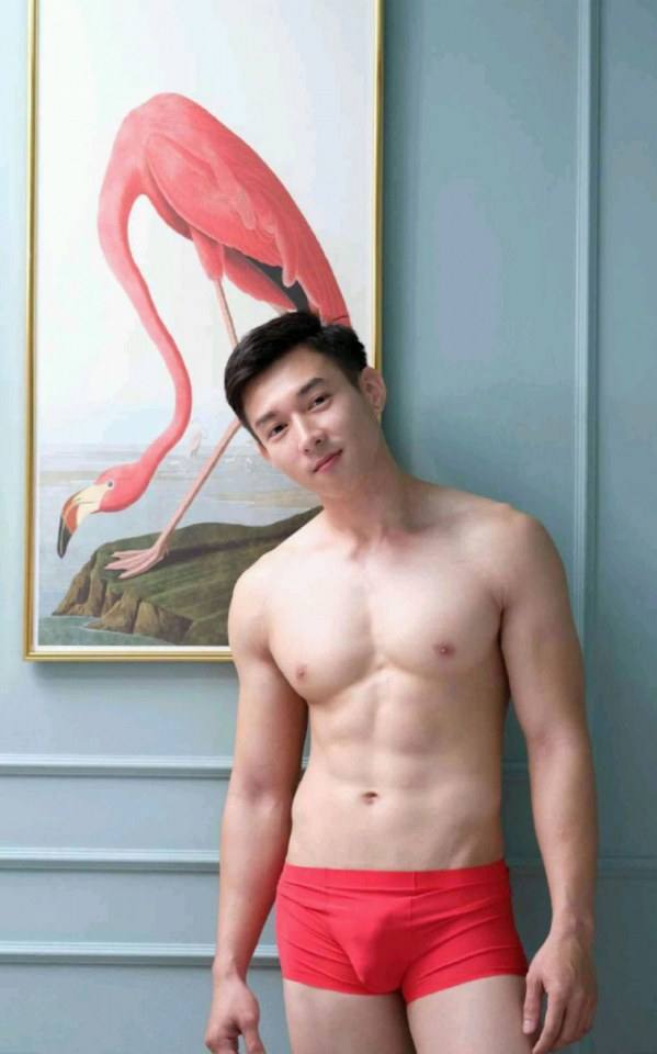 Hot guy in underwear 327