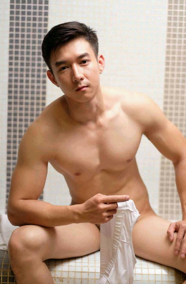 Hot guy in underwear 327