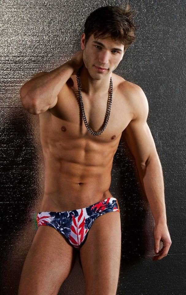 Hot guy in underwear 327