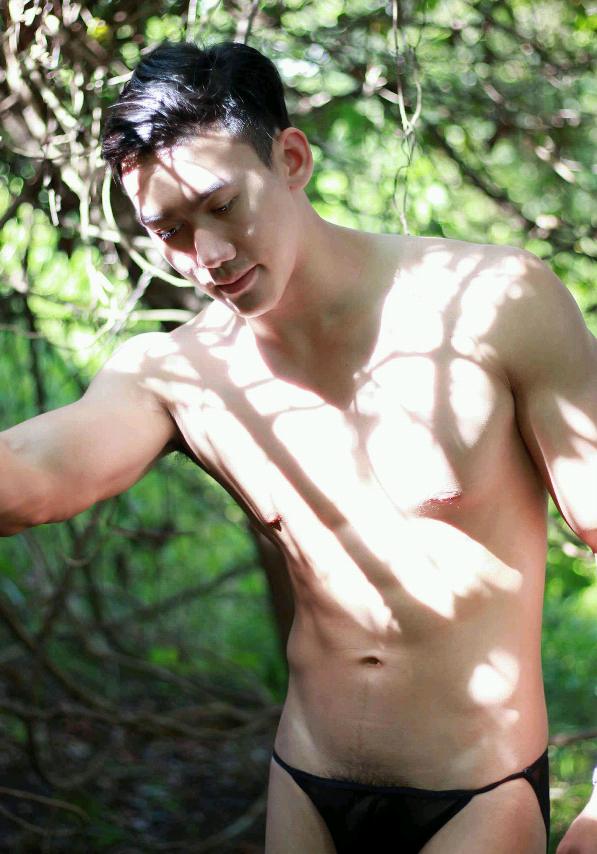 Hot guy in underwear 327