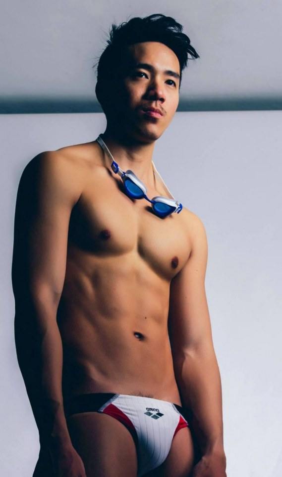 Hot guy in underwear 327