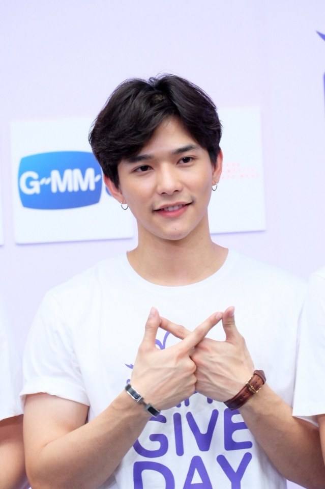 ฐานัฐพ์ โล่ห์คุณสมบัติ (ลี)
