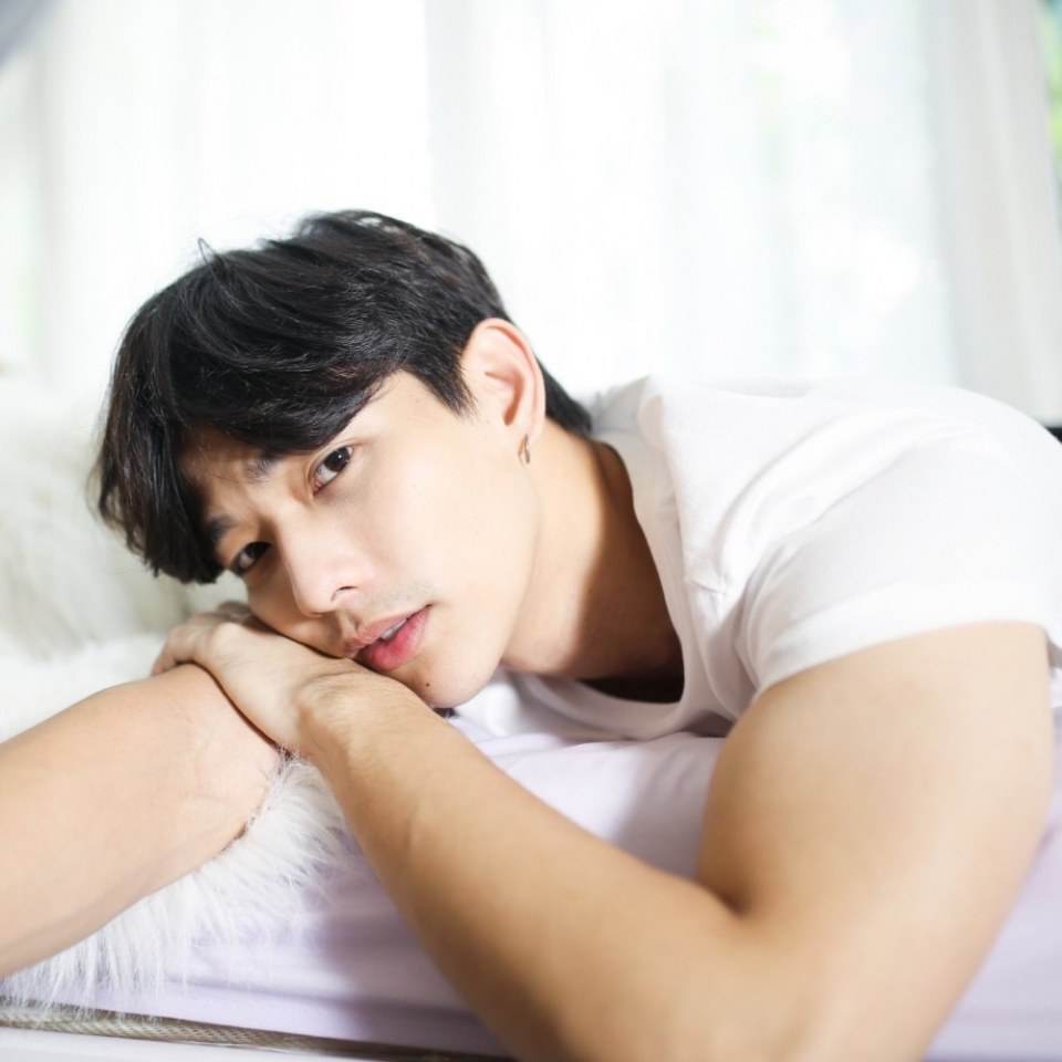 ฐานัฐพ์ โล่ห์คุณสมบัติ (ลี)