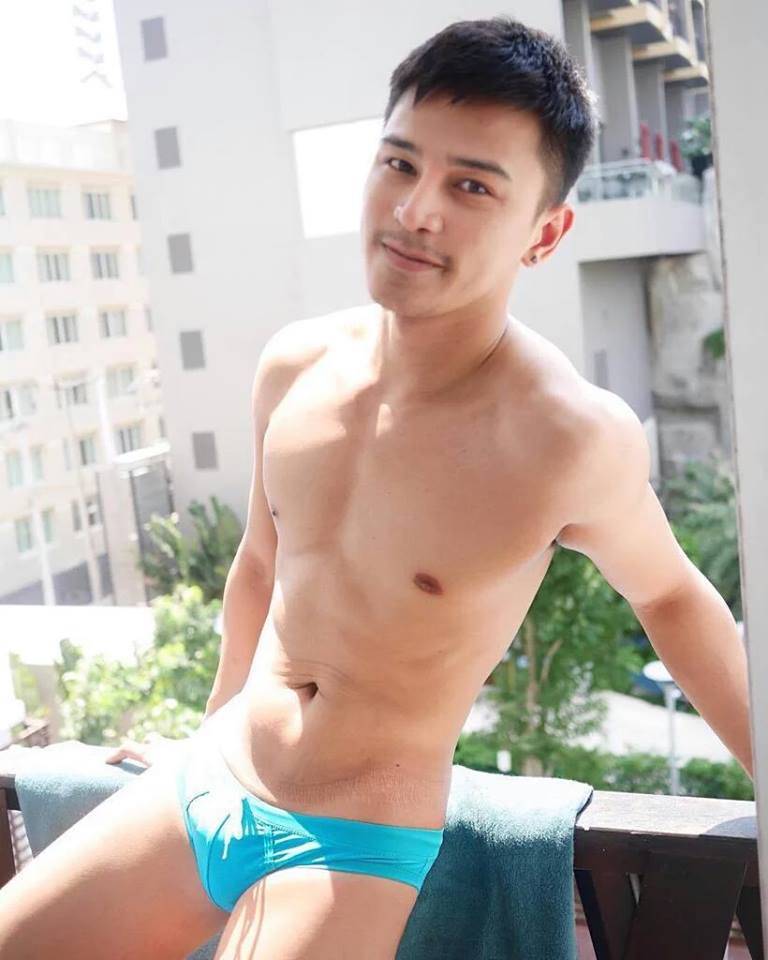 o33