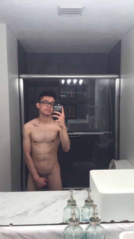hot male 530 (18+)