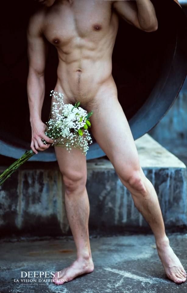 hot male 530 (18+)