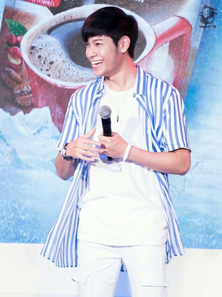 คริสกับสิงโต