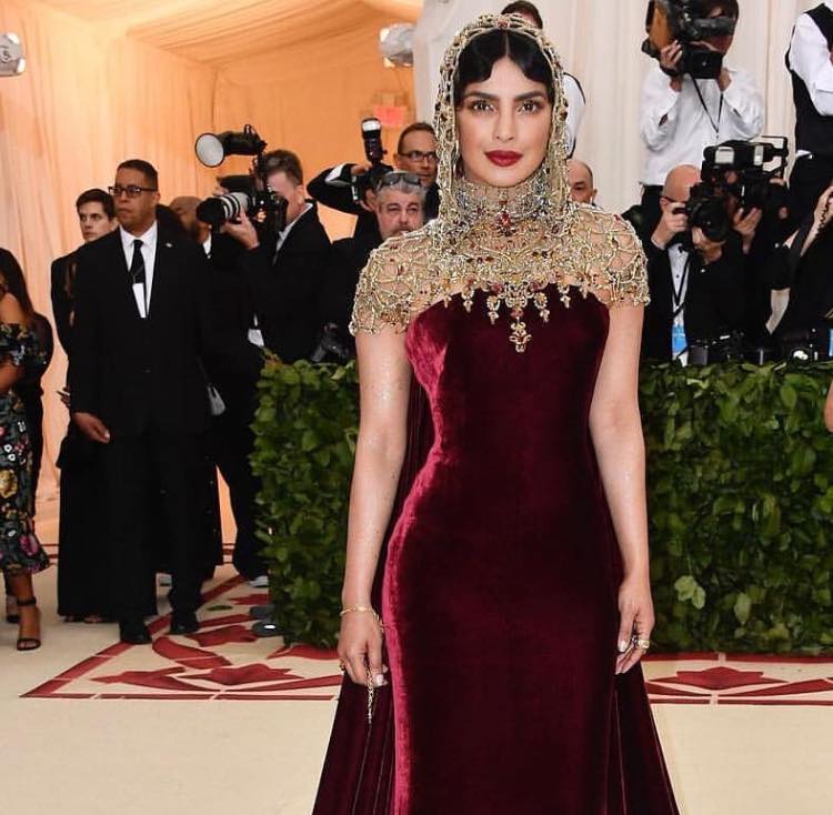 ชุดสวยงาน Met gala2018 (1)