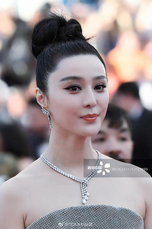 แม่ฟ่านมาแล้ว!!! สวย สังหาร ใครตายช่างมัน Day1 @พรมแดงเมืองคานส์ 2018