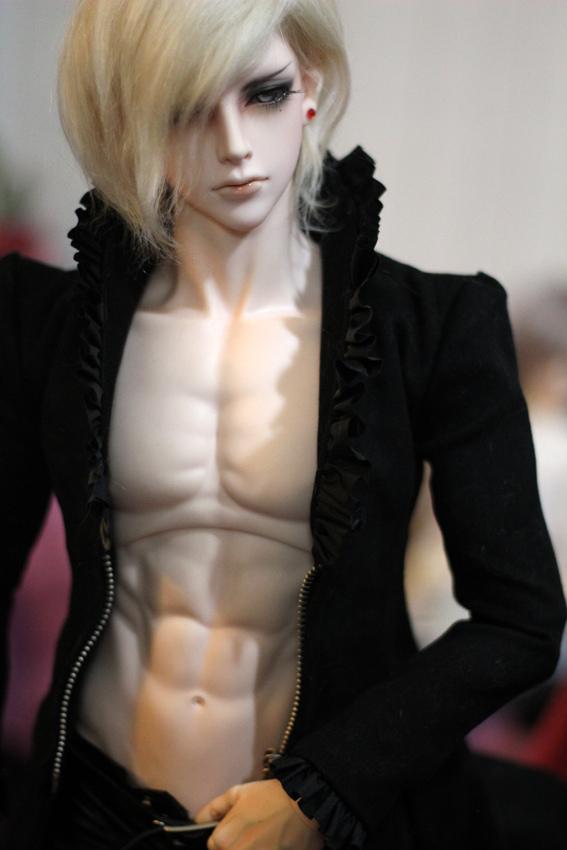ตุ๊กตาอะไร ตัวละ 20000 ++ o..0''