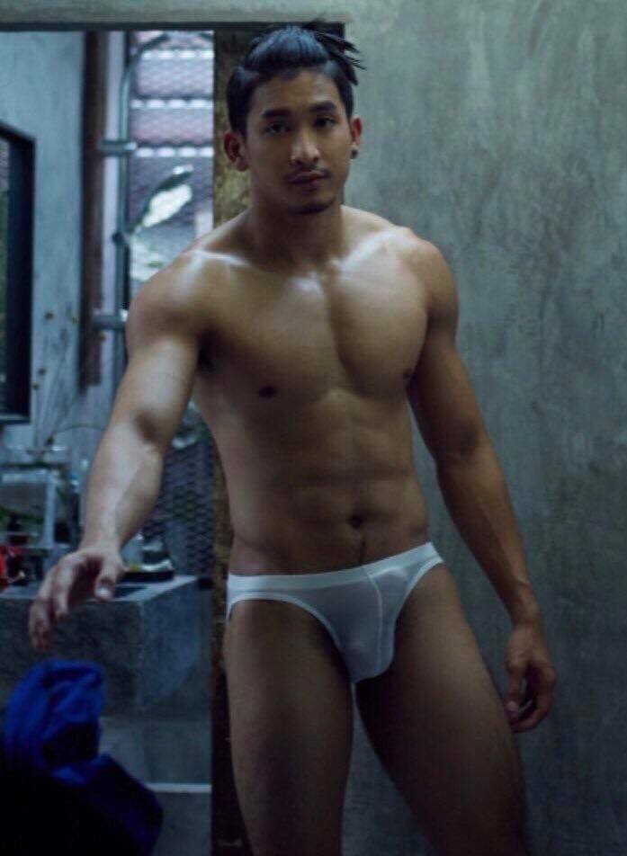 hot male 533 (18+)
