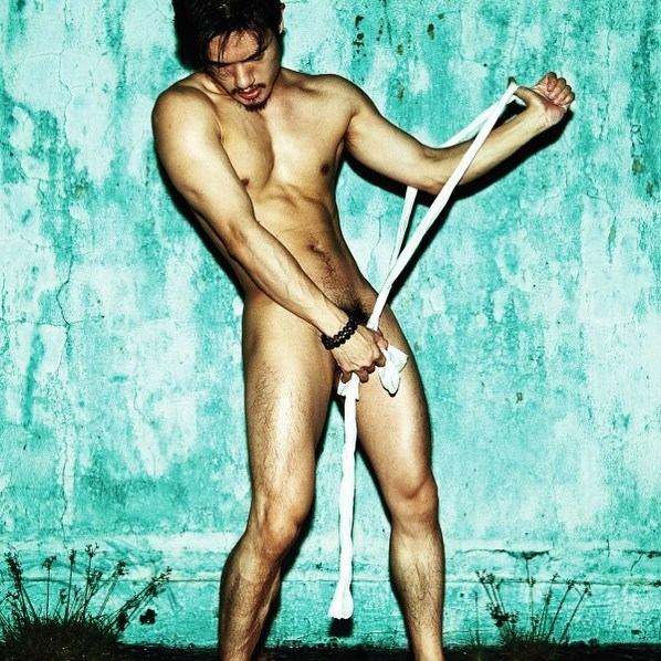 hot male 535 (18+)