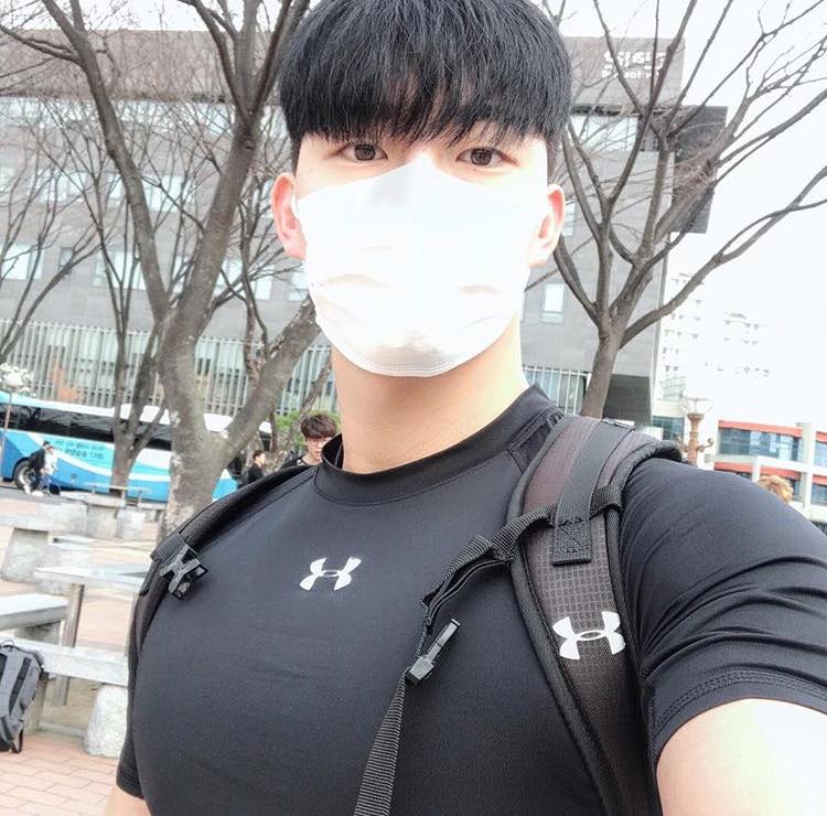 พี่เกาหุ่นน่าซบ ๘