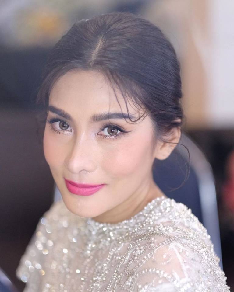 นุ่น รมิดา แฟน หลุยส์ สก๊อต