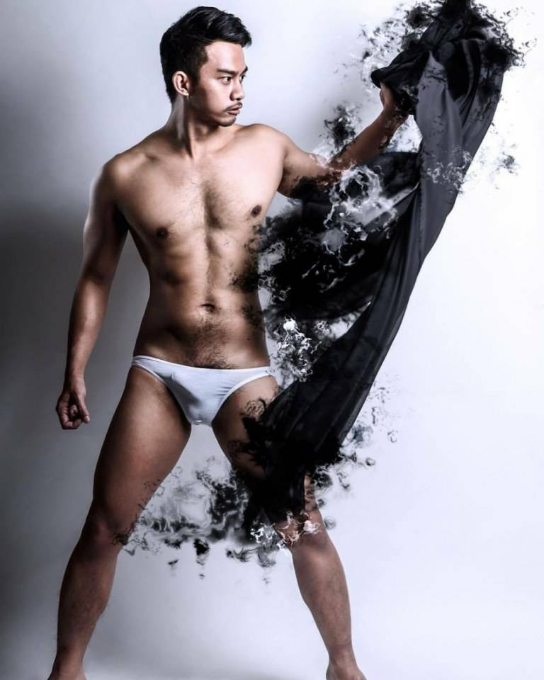 hot male 539 (18+)