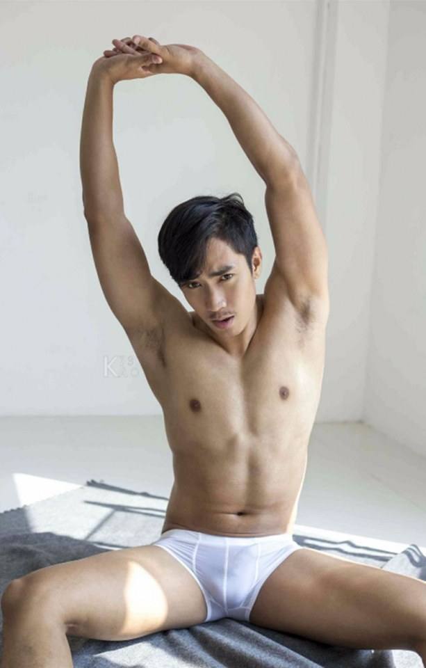 hot male 539 (18+)
