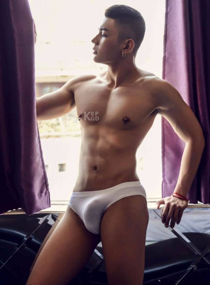 hot male 540 (18+)