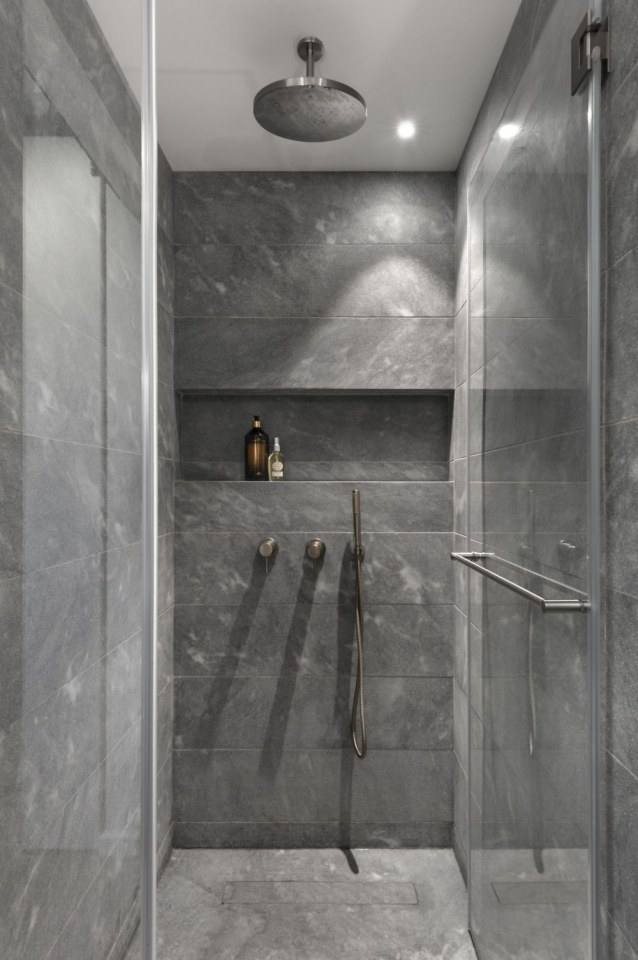 Apartment in Tel Aviv by Aviram Kushmirski